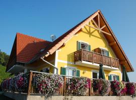 Weingut-Gästehaus Birnstingl, hotel a Gamlitz