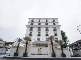 M2 Square by Monday Premium, hotel cerca de Aeropuerto Internacional Dr. Babasaheb Ambedkar - NAG, Nagpur