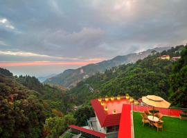 Yog Wellness Resort & Spa By Amritara, ξενοδοχείο με πισίνα σε Mussoorie