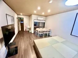 桃谷駅徒歩3分!バーベキュー可!商店街にある145平方!どこへ行くにも便利!コリアンタウンまで徒歩10分