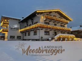 Landhaus Moosbrugger, hostal o pensión en Steeg