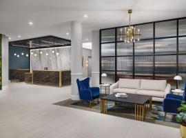 DoubleTree by Hilton Charlotte City Center, hotel with parking in Charlotte