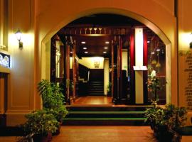 Hotel Arches, hotel in Kochi