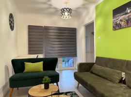 레드브리지에 위치한 호텔 5BR House, Free Parking offA12, Contractor, Big Families, Relocation