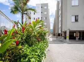 Apto em Ubatuba divisa com a Praia de Itagua e facil acesso as praias fica ao lado do Atacado Tenda da rodovia Rio Santos