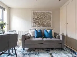 Elegant 1-BR Retreat in Ilford Centre