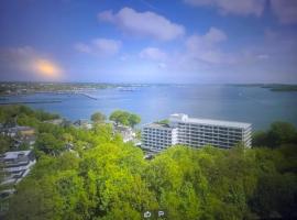 2 Zi Sonnenwohnung mit Luxusküche in der Maritim Residenz Bellevue an der Ostsee in Kiel City – hotel w Kilonii