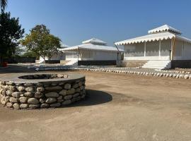 RIYASAT PANTHERA, tented camp en Bāli