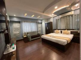 Hotel Sundaram Palace, hotelli kohteessa Siliguri lähellä lentokenttää Bagdogran lentokenttä - IXB 