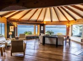"Beautiful Lake House"