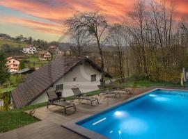 Amazing Home In Krapinske Toplice With Outdoor Swimming Pool, Sauna And 4 Bedrooms, vila u Krapinskim toplicama