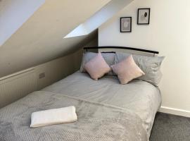 Lovely Town house Room 5, serviced apartment in Parkside