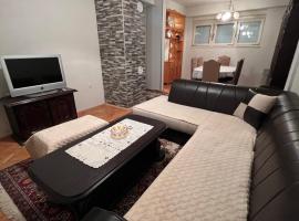Two luxury bedroom apartment D&V, lägenhet i Berovo