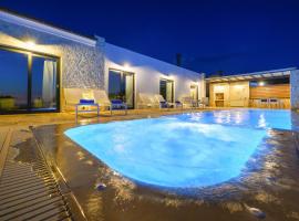 Lithari Luxury Villas, hotel with jacuzzis in Agios Georgios