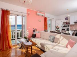 Sun Blue Apartment, hotel a Mimice