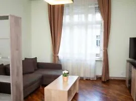 Victoria Palace Apartment