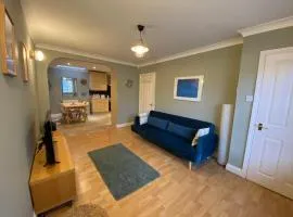 Harbour Mews Central Location Near Beach