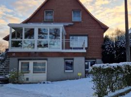 FeWo Schwerin-Zippendorf mit Sauna und Strandnähe, 4 km bis zur City, Hotel in Ostorfer Hals