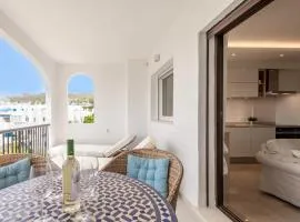 Beach get-away The sunny La Duquesa apartment