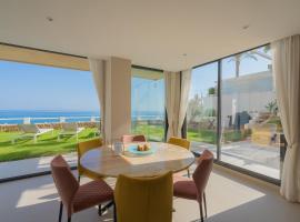 Private 250sqm Garden Duplex, Jacuzzi, Cinema, Sea View Escape