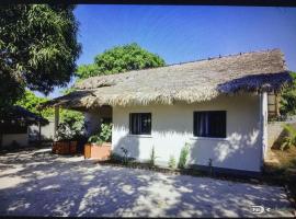 Maison « tsarajoro »3ch majunga, cottage in Mahajanga