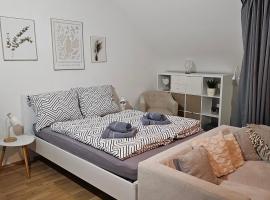 Modern Studio near Düsseldorf Airport & Messe/Fair, hotel u gradu Merbuš