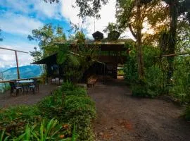 Bellavista Cloud Forest Lodge & Private Protected Area