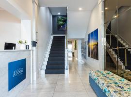 The Abbott Boutique Hotel, hotel near Reef and Rainforest Research Centre, Cairns