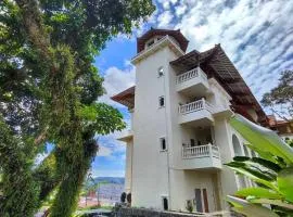 TripleTree Hotel And Resort Bukittinggi