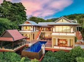 Seaview 5BR Pool Villa Apsara, Free Breakfast and Full Service, 5 min walk to Kata Beach