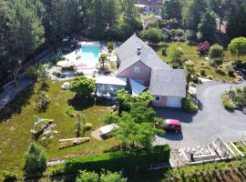 maison pour "24H ", hotell i Saint-Biez-en-Belin