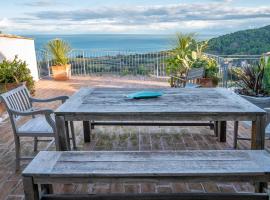A26 - Poggio, cielo-terra con vista mare mozzafiato, hotel v destinaci Massignano