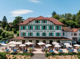 Hôtel de la Plage, hotel v destinaci Excénevex