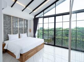 The Lavana Seminyak Loft 360 - 3 Bedroom Villa with Private Pool, hotel sa Sunset Road, Seminyak