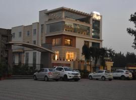 HOTEL PACIFIC ROORKEE, hotell i Roorkee