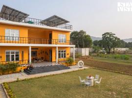StayVista's Aranyavas Farmstay - Pet-Friendly, Mountain-View Retreat with Terrace, Lawn & Indoor-Outdoor Games, room in Jaipur