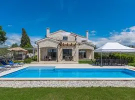 Villa Lory