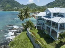 VallonEnd Beachfront villa with excellent view