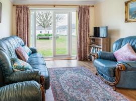 2 Bed in Gower 81463, hotel v mestu Knelston