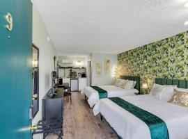 Beachside Boutique Suite 9, hotel sa Sneads Ferry