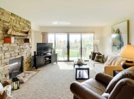 Beautiful Bigfork Condo with Hot Tub Access!
