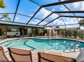 Apollo Beach Oasis Lanai and Heated Pool!, hotel v destinaci Apollo Beach