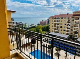 Apartment Golden Sands and Black Sea, Varna