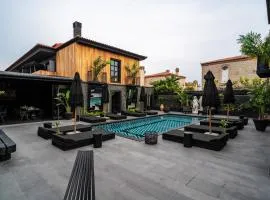 The Local House Alaçatı