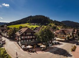 Hotel Lamm Baiersbronn Mitteltal, hotel v destinaci Baiersbronn