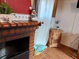 Las Casitas de Higuera, vila v destinaci Higuera de la Sierra