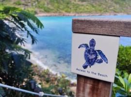 KARETS VIEW les pieds dans l eau - feet in water – hotel w mieście Marigot