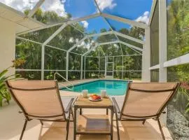 Private Heated Pool & Beach House, 3 King Beds, TVs in all rooms, BBQ, Screened in Pool, 15 min to Beach, Private Neighborhood, 1000mbps WiFi