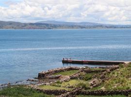 BLUE SKY Amantani Lodge, haustierfreundliches Hotel in Amantani