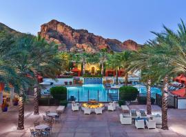 Omni Scottsdale Resort & Spa at Montelucia โรงแรมที่มีสนามกอล์ฟในสก็อตส์เดล